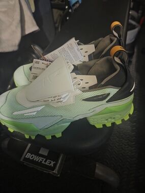 ***DESIGNER***Pyer Moss Reebok Mens Green Trail Runner Sneakers